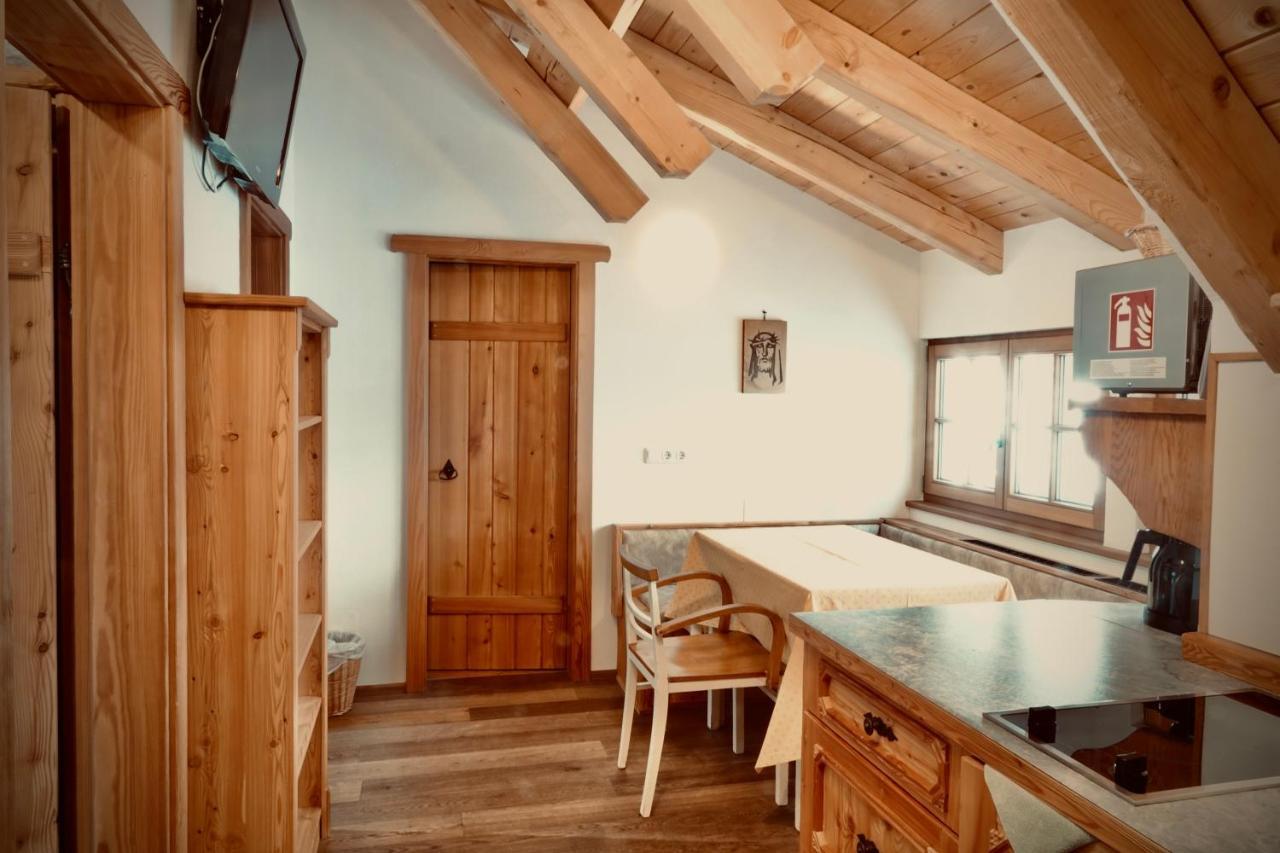 Rafting Camp Palfau Guest House Екстериор снимка