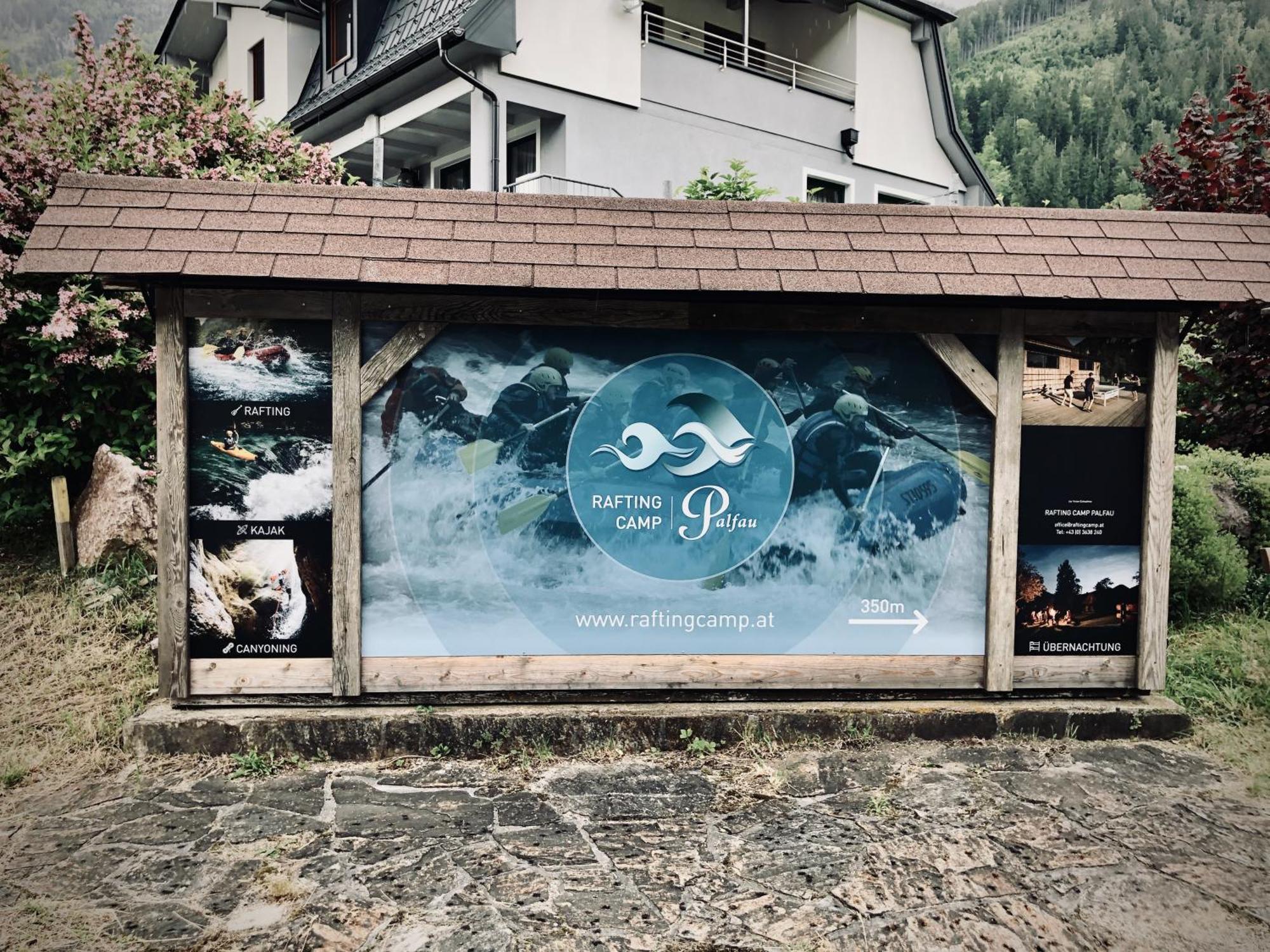 Rafting Camp Palfau Guest House Екстериор снимка