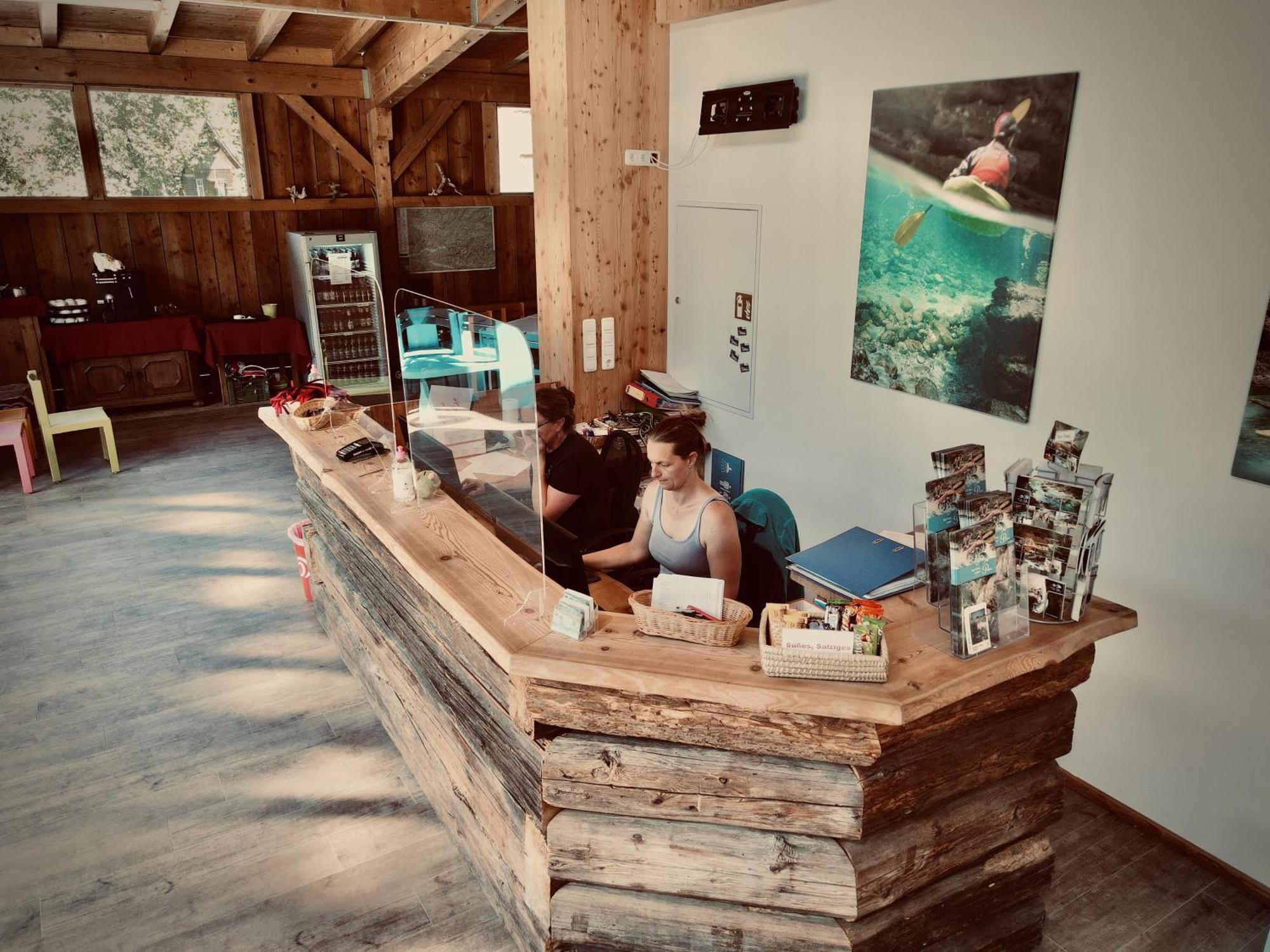 Rafting Camp Palfau Guest House Екстериор снимка