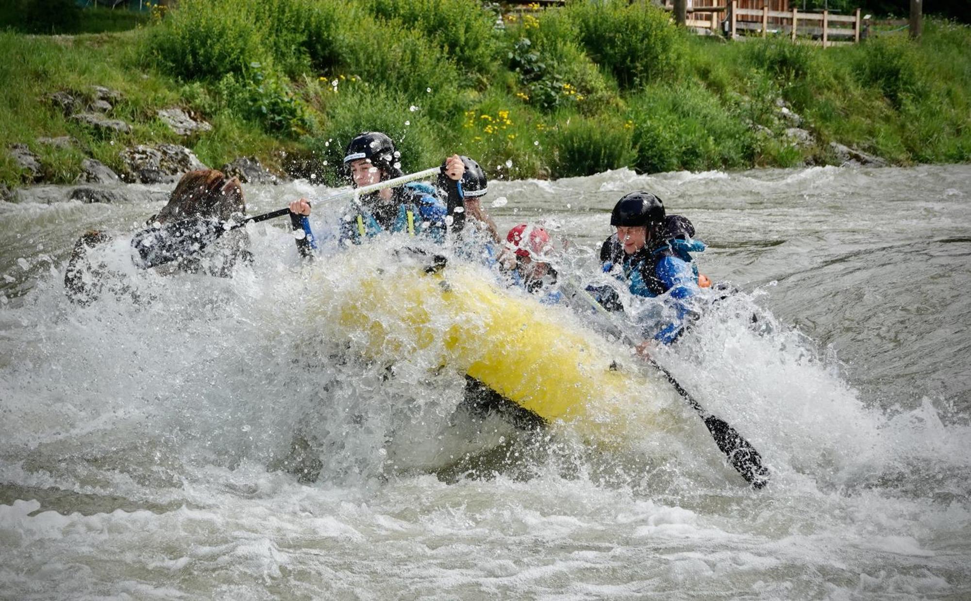 Rafting Camp Palfau Guest House Екстериор снимка