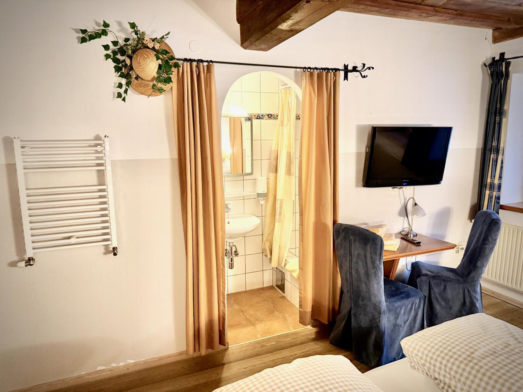 Rafting Camp Palfau Guest House Екстериор снимка