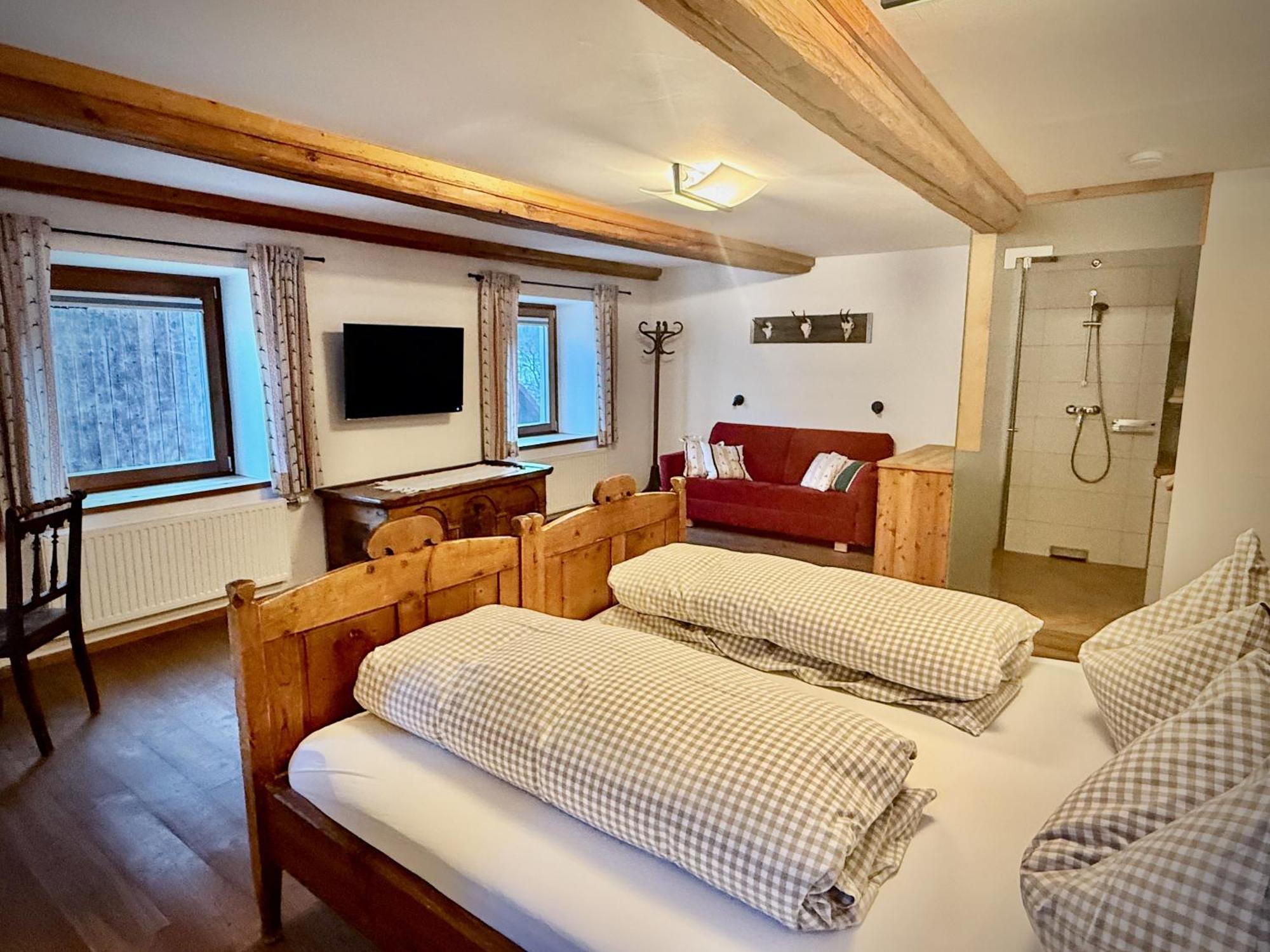 Rafting Camp Palfau Guest House Екстериор снимка